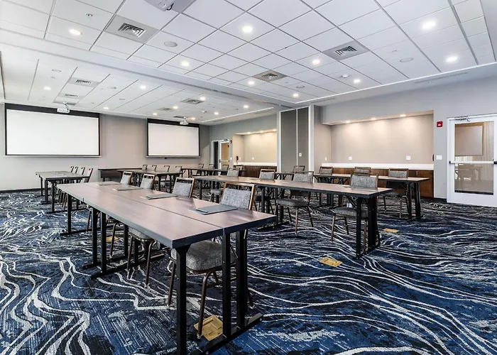 Courtyard By Marriott Pensacola I-10 West