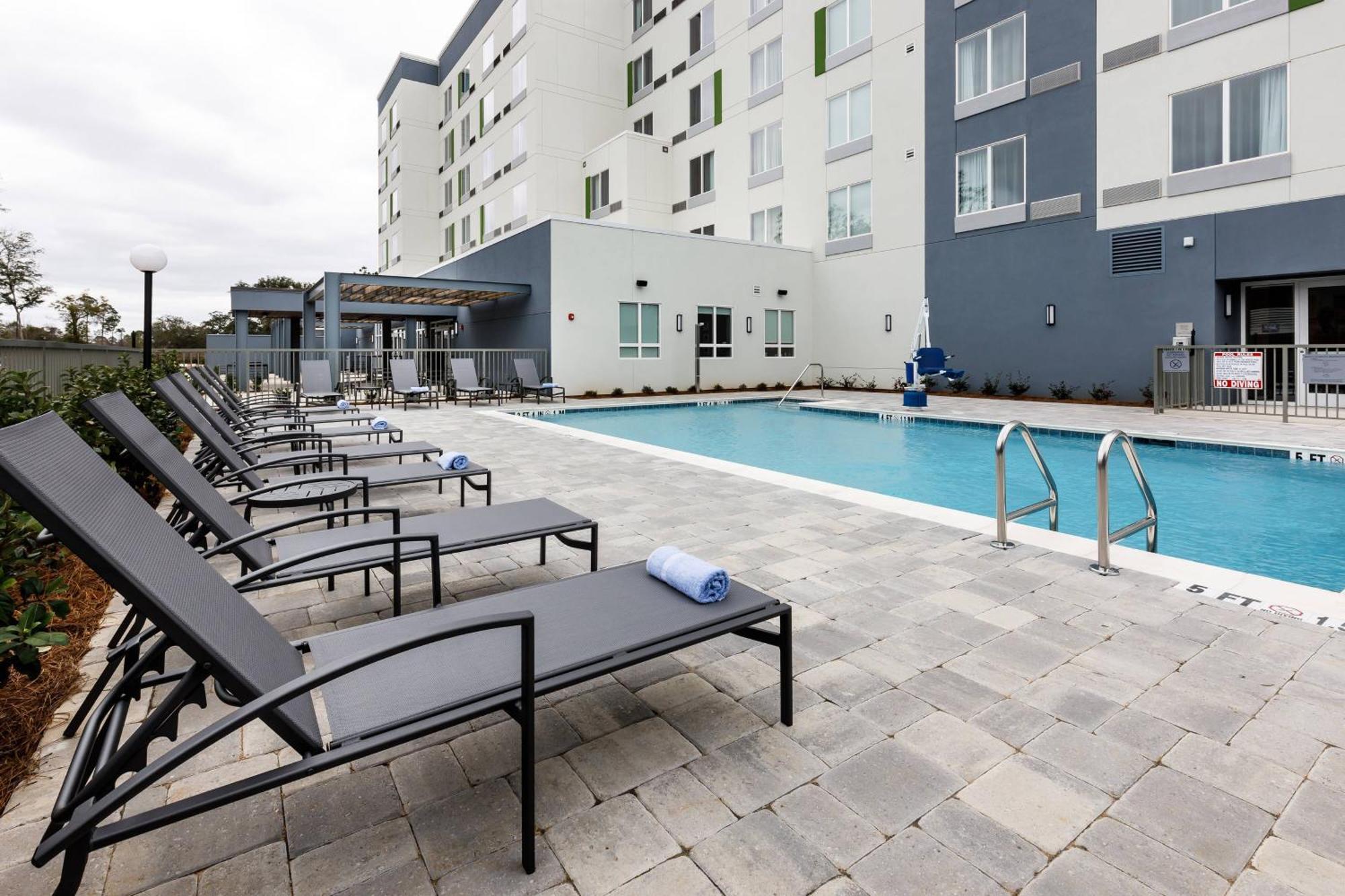 Courtyard By Marriott I-10 West 3* Ferry Pass