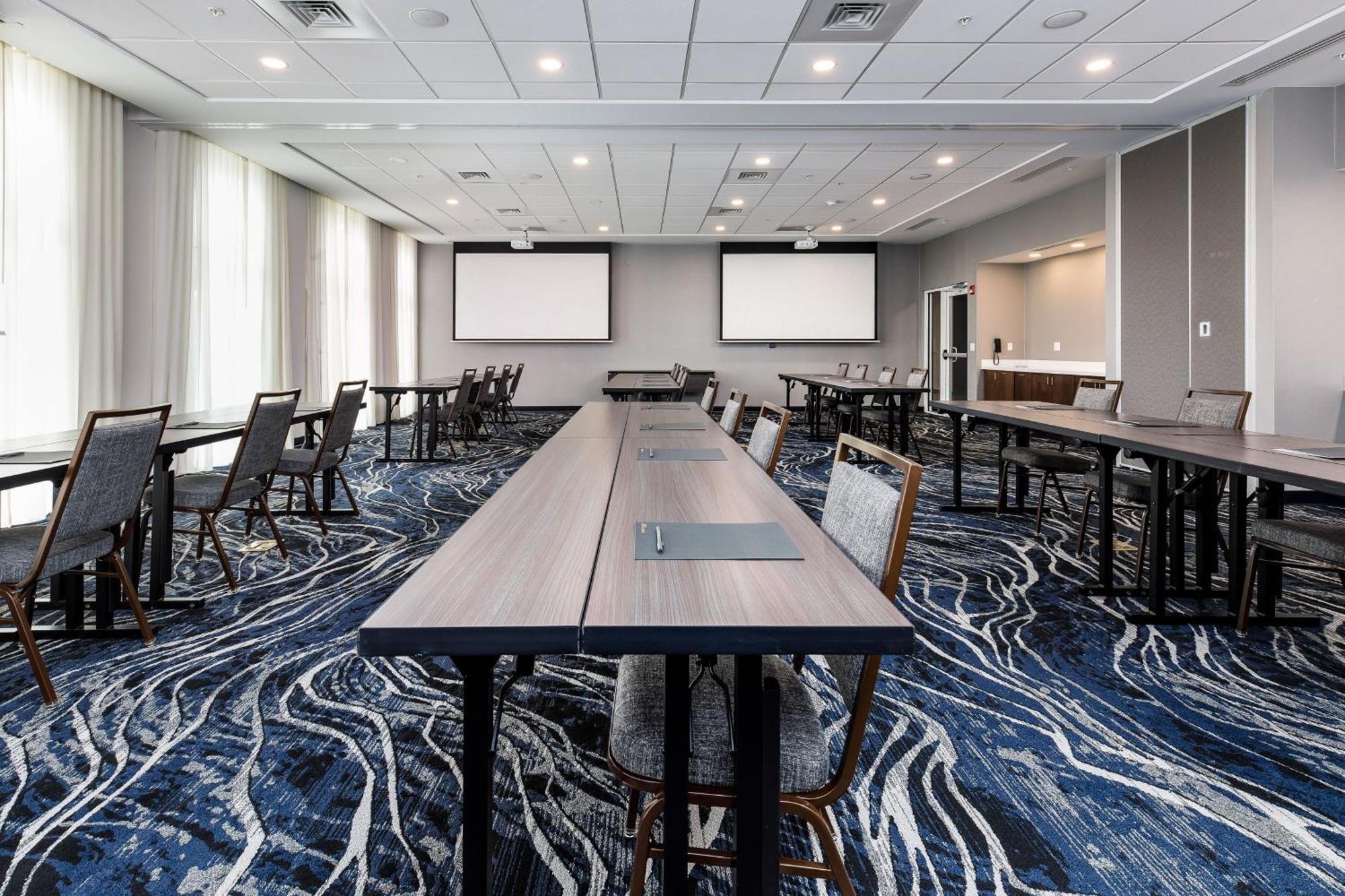 Courtyard By Marriott Pensacola I-10 West Hotel