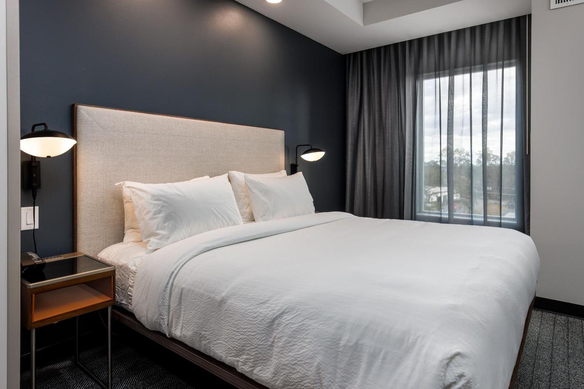 Courtyard By Marriott I-10 West Hotel Ferry Pass