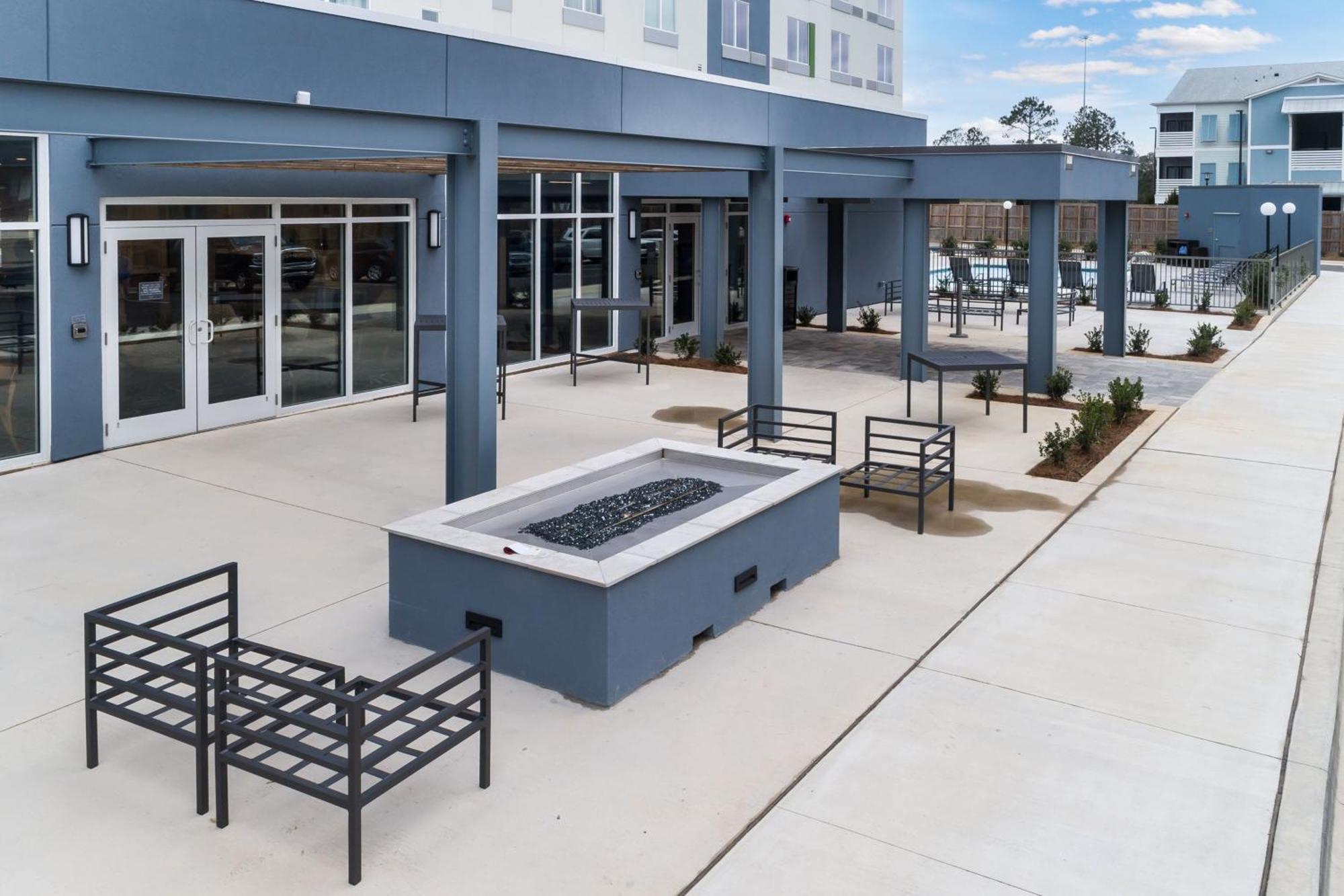Hotel Courtyard By Marriott I-10 West Ferry Pass