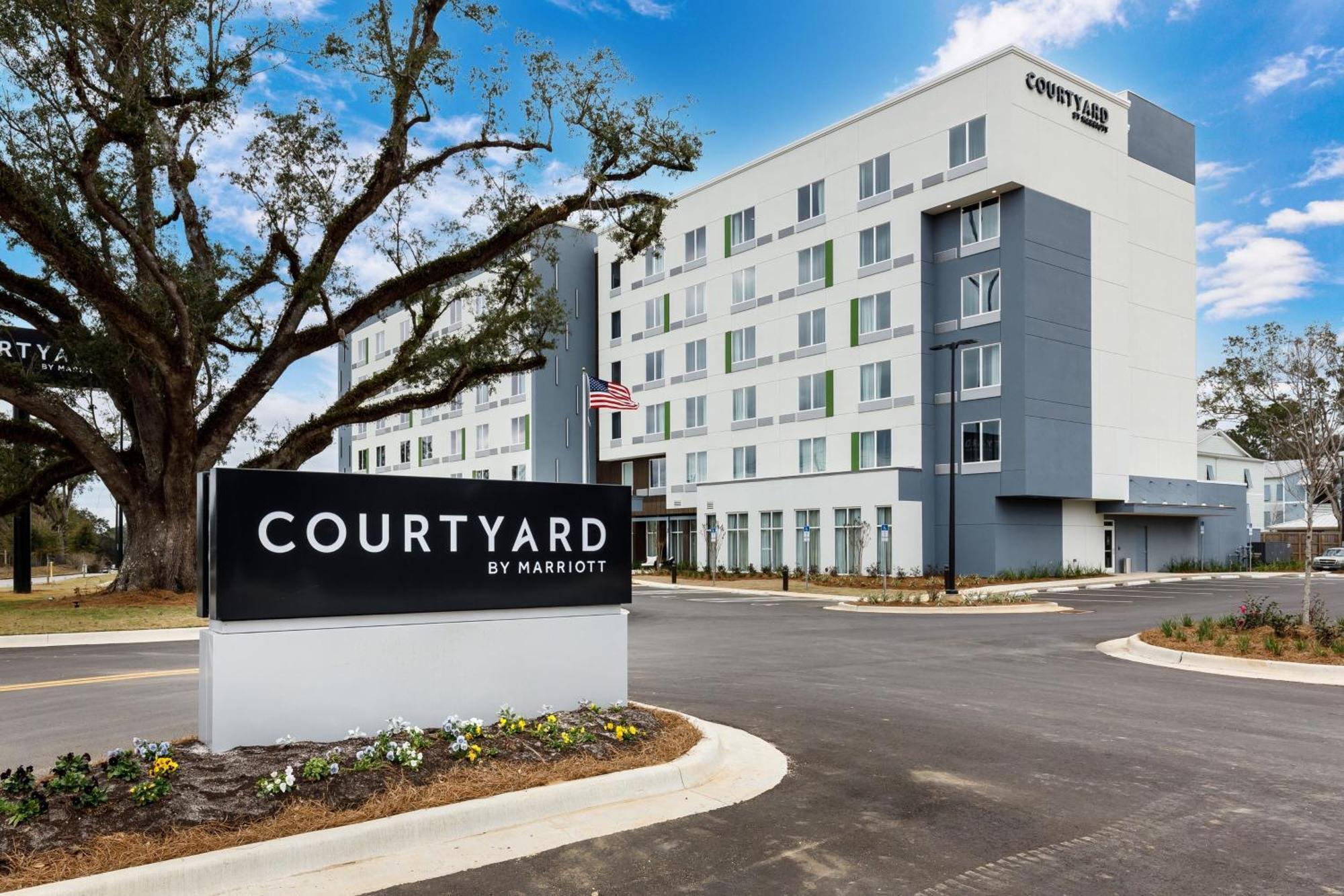 Courtyard By Marriott I-10 West