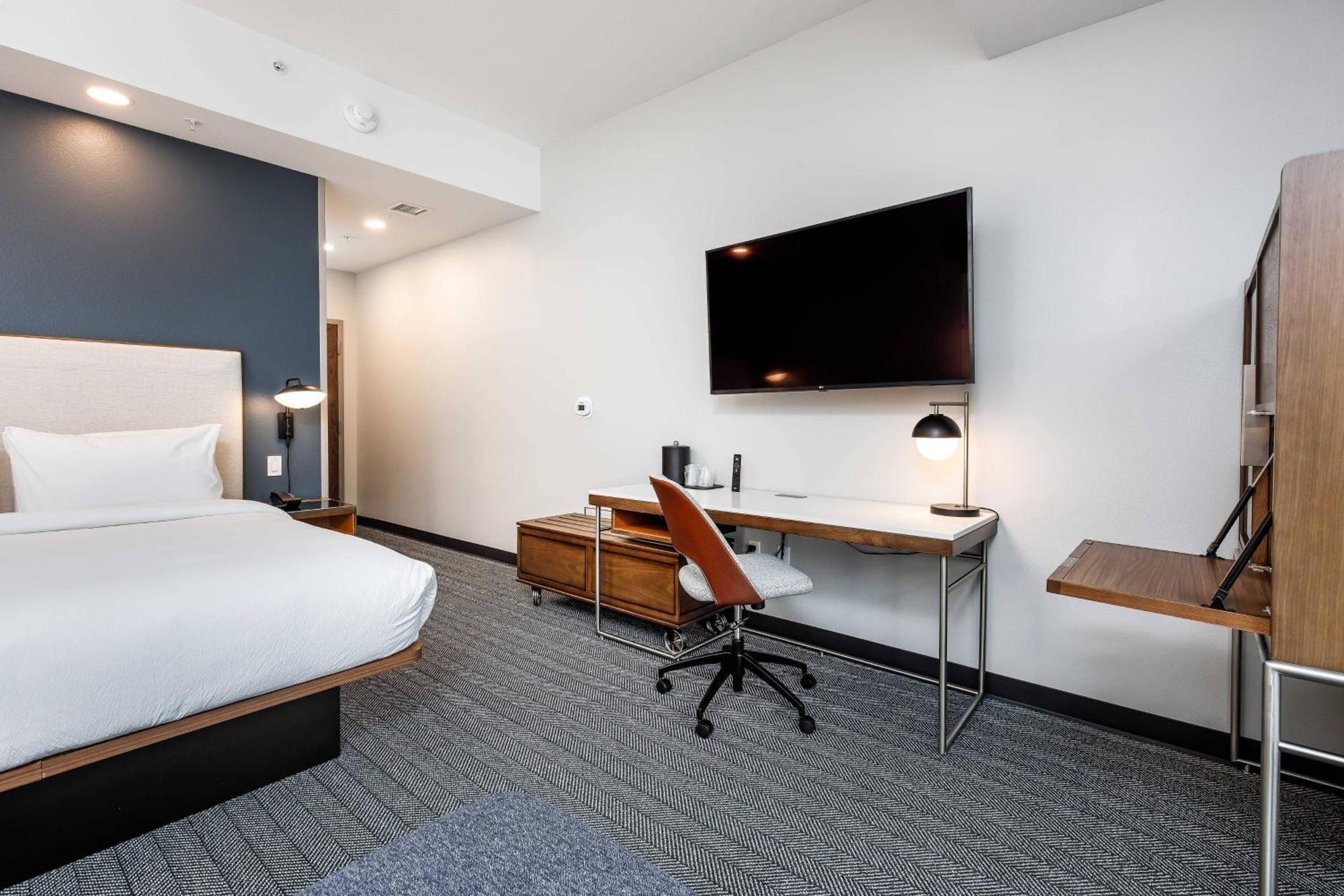 Hotel Courtyard By Marriott I-10 West Ferry Pass