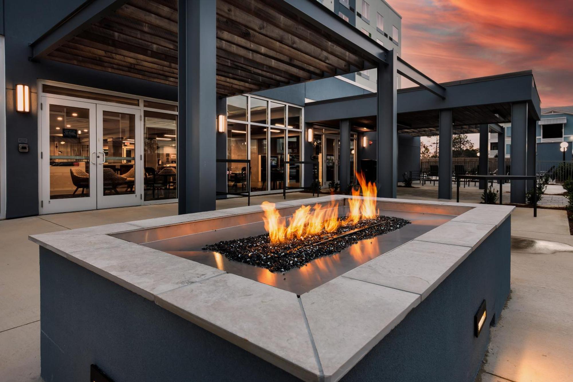 Hotel Courtyard By Marriott I-10 West 3*